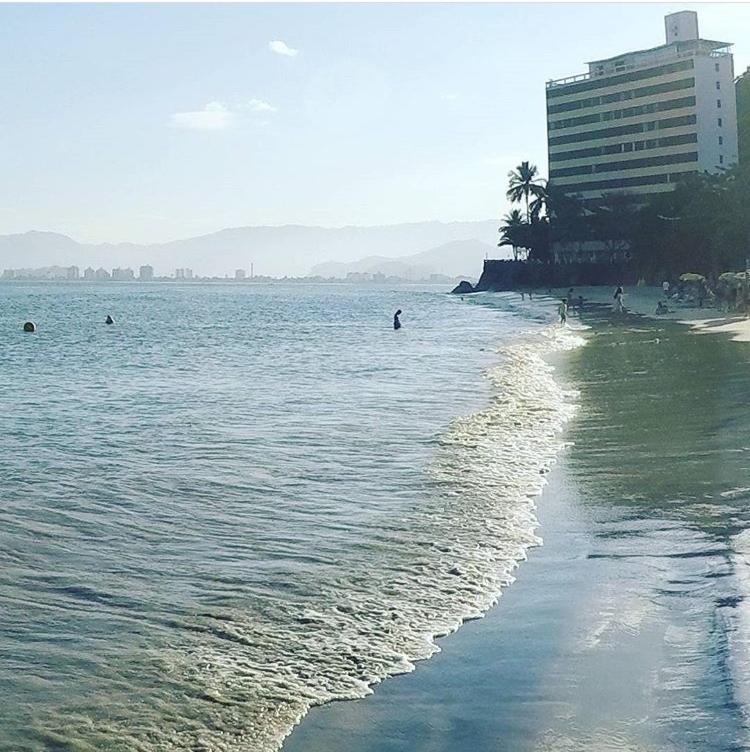 Lindo Apto Praia Martin De Sa Em Condominio Com Piscina, Estacionamento, Wi-Fi 150Mbps,Perto Do Mar!!! 卡拉瓜塔图巴 外观 照片